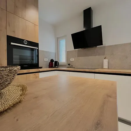 Premium Anemar * Zára